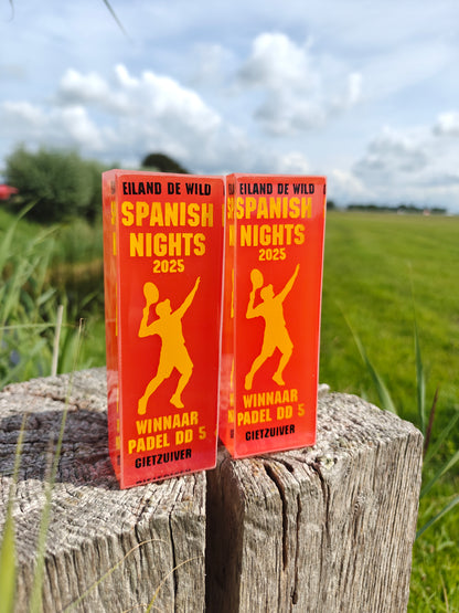 Sportbokaal gepersonaliseerd